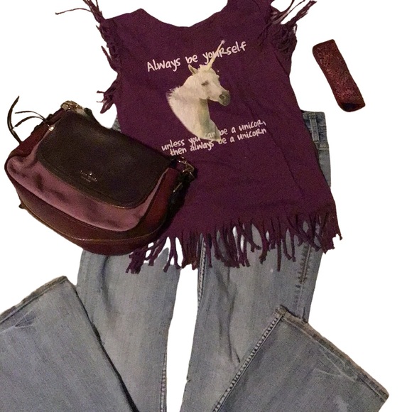 Black Matter Be yourself revamped unicorn  ladie’s tee.size medium fringed out - Picture 2 of 16